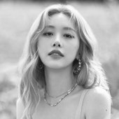 b&w