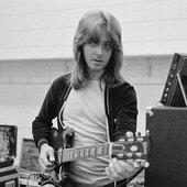 Joey Molland