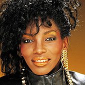 Stephanie Mills