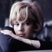 Sylvie Vartan.jpeg