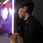 yixing w kitty