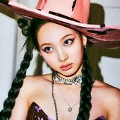 I'M NAYEON