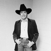 georgestrait-2_v1000.jpg