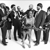 Sharon Jones and the Dap-Kings_3.JPG