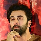 Ranbir_Kapoor_promoting_Brahmastra.jpg