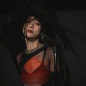 泳兒 | 撞到正