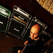 Recording Guitars at Cultura Tre's home studio