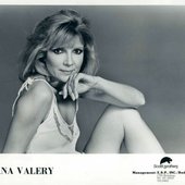 dana valery 01.jpg