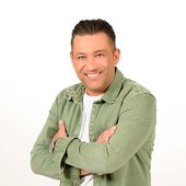 Ferry-de-Lits-boeken-bij-Artist-Bookings.jpg