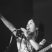Sara sing a song