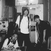 underflow is a shoegaze/city rock band based in seoul