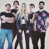 The real Avril is alive!