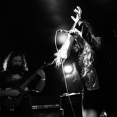 Outer Graves