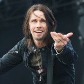 Myles_Kennedy