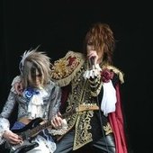 TERU & KAMIJO