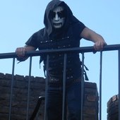 avatars-000275823249-v3cw3c-t500x500.jpg