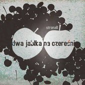 Dwa jabłka na czereśni