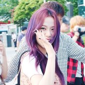 Kim.Jisoo.full.154224.jpg