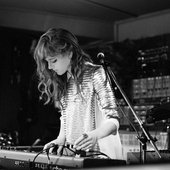 Hannah Peel