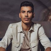 Avi Aburomi