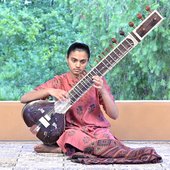 Inika Ranna playing Sitar