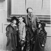 Ernest Bloch mit Kindern in Amerika