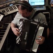 Loomeer with Accordion