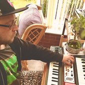 tom dissonance artist pic.jpeg