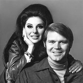 Bobbie-with-Glen-Campbell-1968-by-Dick-Brown-web-1.jpg