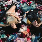 GUESS - CHARLI XCX & BILLIE EILISH