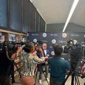 Jimmy Iovine with the media at the Iovine and Young Center Inglewood announcement ceremony