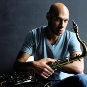 Joshua-Redman_profile_1600x1138px.jpg