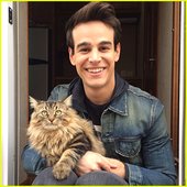 alberto-rosende-shadowhunters-people-bts.jpg