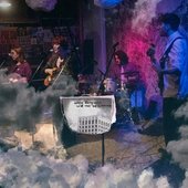 Edificios Derrumbados (En Vivo)