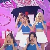 loona hi high stage.jpg
