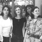  Luscious Jackson