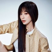 王心凌 | InStyle China – jul./aug. 2022