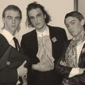 Das serioeseste Bandfoto der Welt