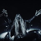 Kenny Leckremo (vocals)