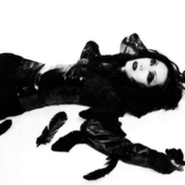 b&w
