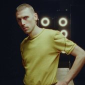 cristalino-ep-homonimo-pop-electronica-track-by-track-1-foto-por-adrian-cecilio-mevale.jpg