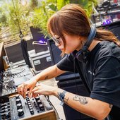 Yu Su at Dekmantel