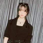 weki-meki-new-rules-member-profile-Ji-SuYeon.jpg
