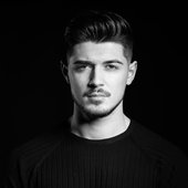 Alex-01.jpg