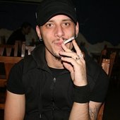 x_7745023d.jpg