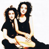 Wendy & Lisa photographed in 1990 for Dutch music mag OOR