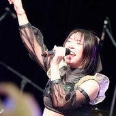 Eimi's x profile header