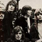 Pink-Floyd-December-1967-Nick-Mason-Syd-Barrett-Roger-Waters-Richard-Wright-David-Gilmour-Far-Out-Magazine-1140x855.jpg