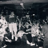 SPORTSWEAR, February 1999, from our winter tour with Floorpunch Photo: Geoff D'Agostino