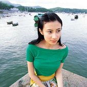 黄伊汶